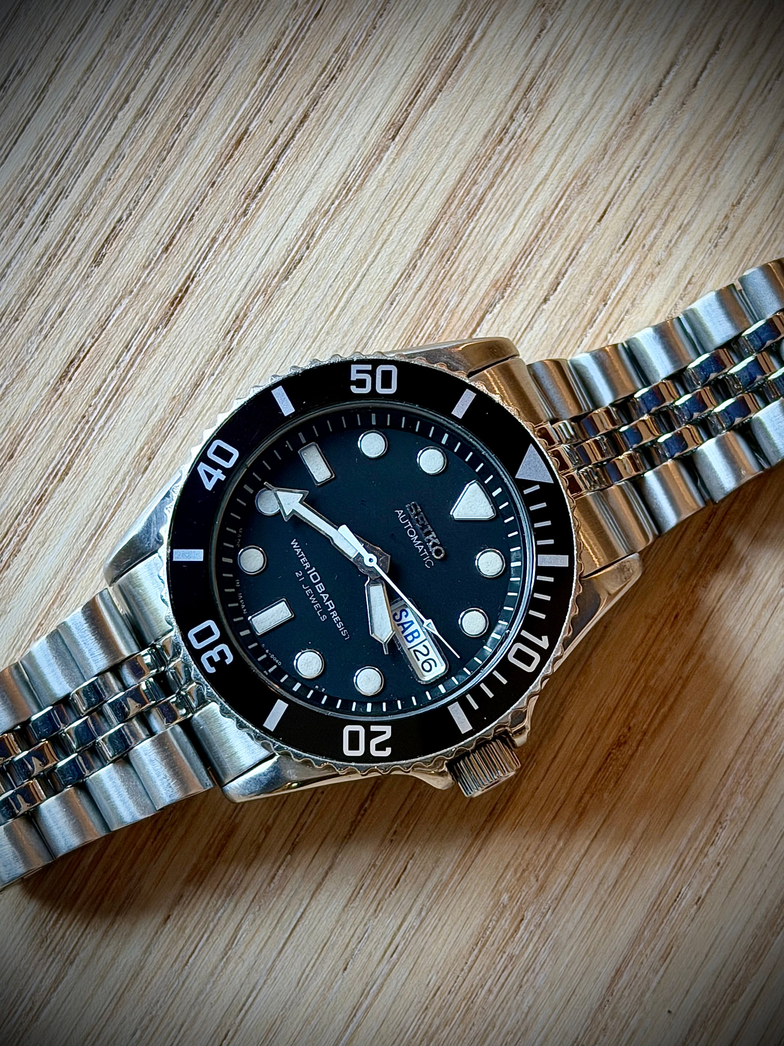 Seiko “Submariner” SKX031J 100m Sports Watch