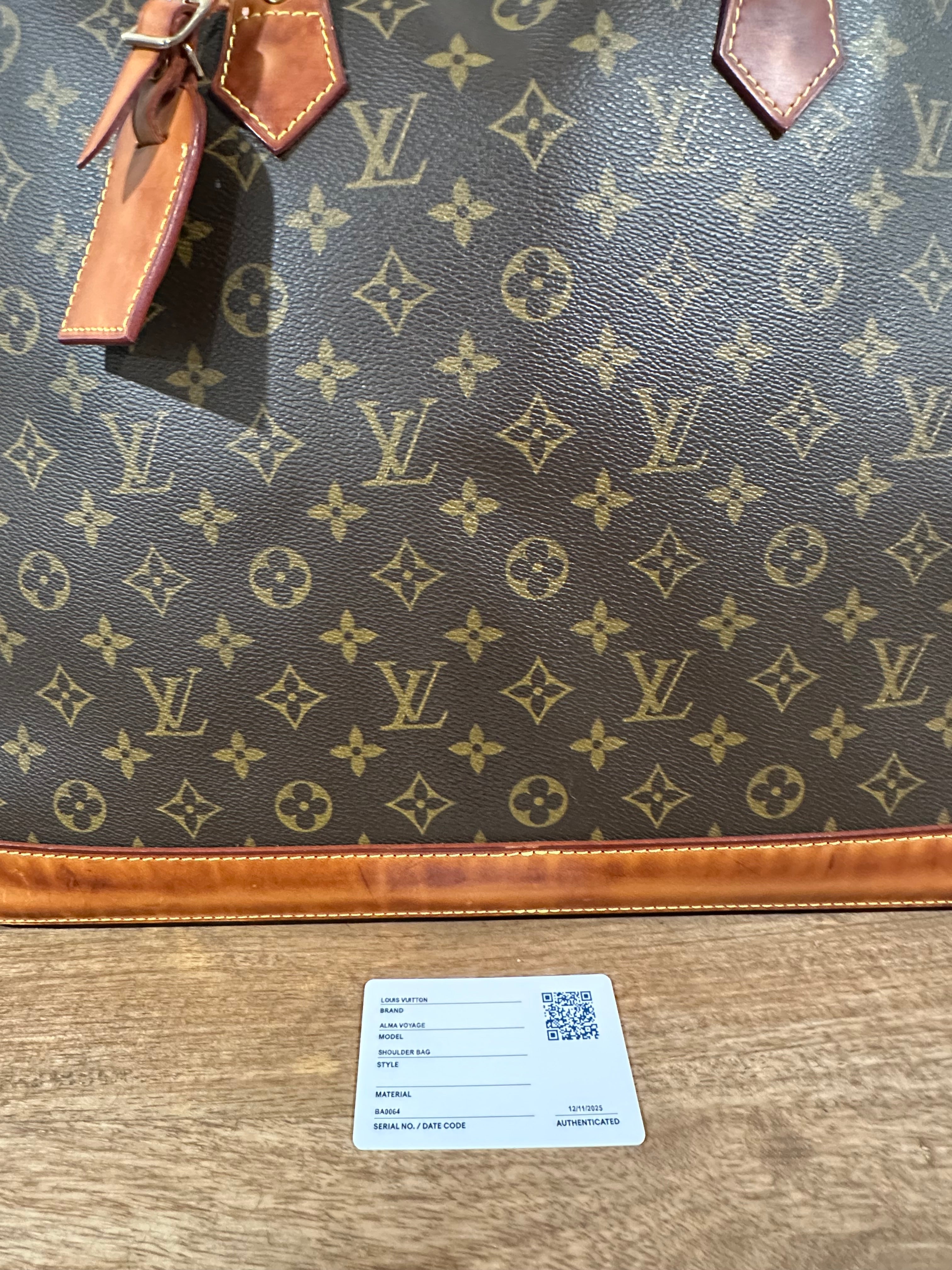 Authenticated | Vintage Louis Vuitton | Monogram Alma Voyage GM