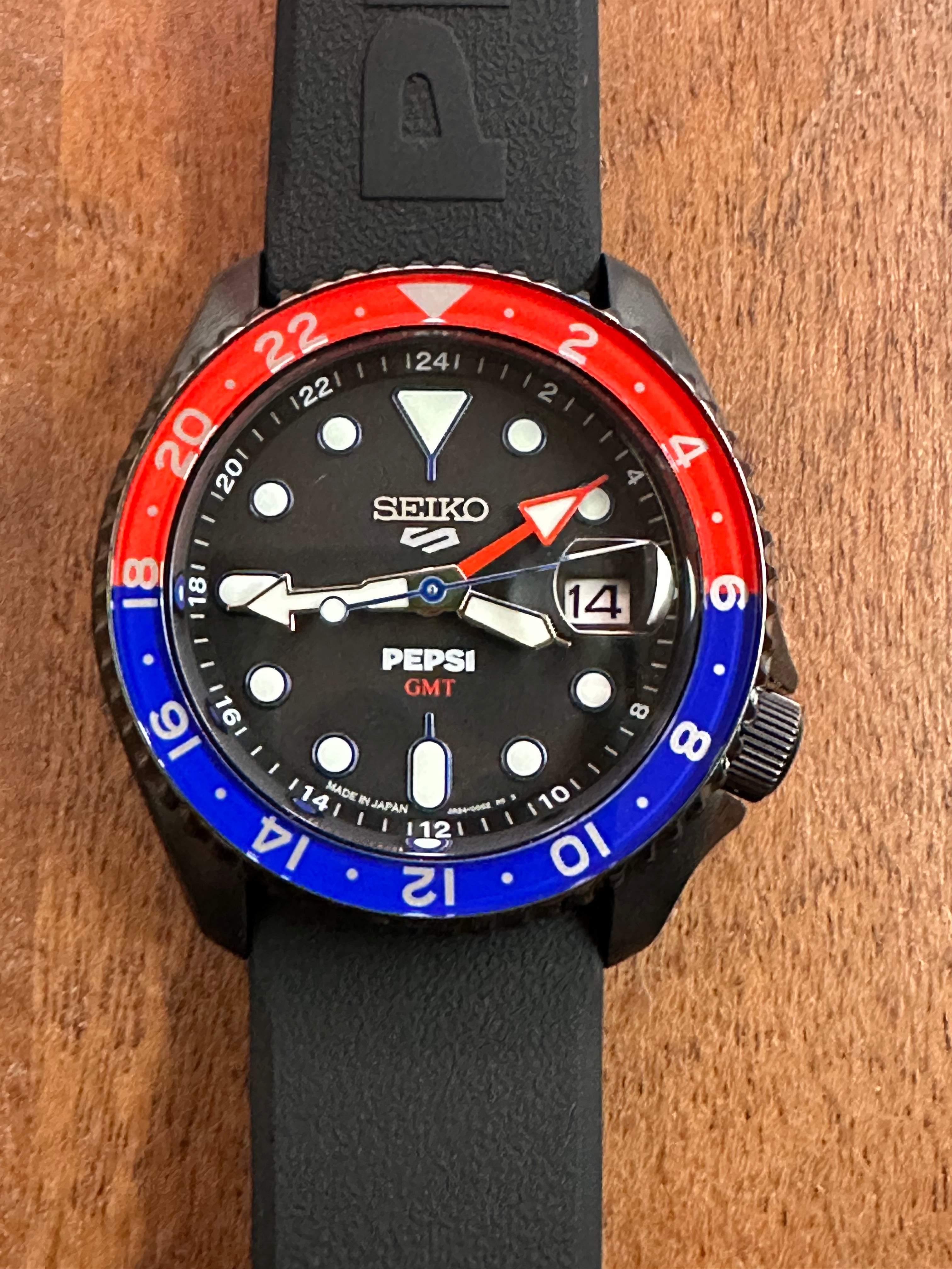 とうたん】SEIKO SBSC023 ペプシベゼル GMT Seiko 5 Sports Pepsi GMT