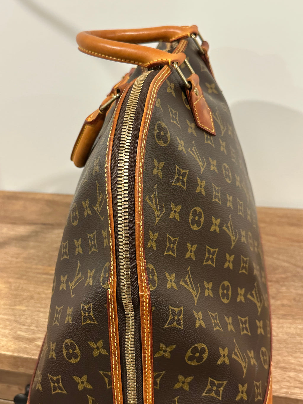 Authenticated | Vintage Louis Vuitton | Monogram Alma Voyage GM